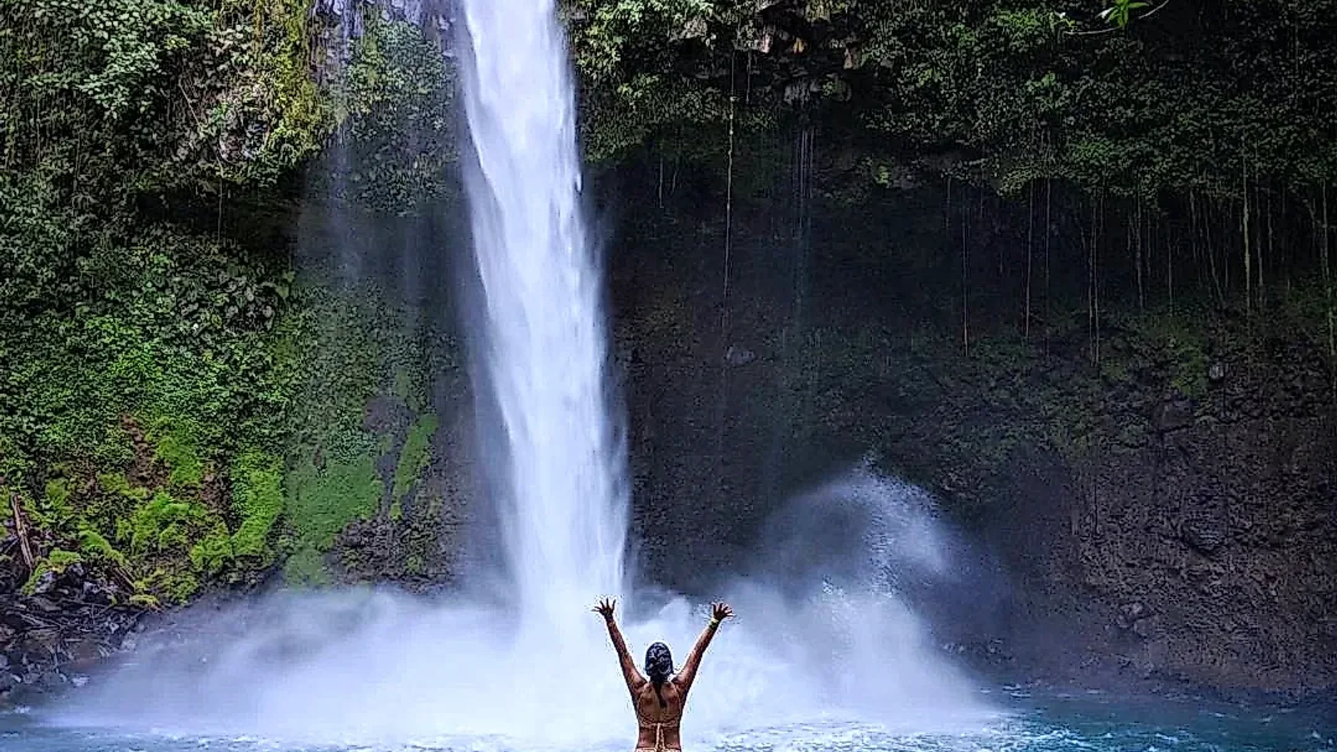 Ein Tag voller Wildtiere und beeindruckender Wasserlandschaften in Costa Rica.