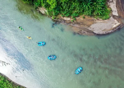 Costa Rica Experiences Boat activity in La Fortuna San carlos